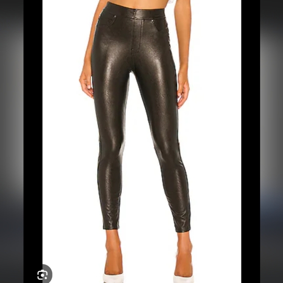 Spanx leather like skinny pants - Picture 1 of 8